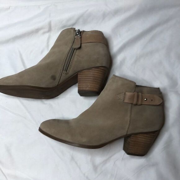 Guess Tan Leather Booties. Size 7. - Picture 2 of 13